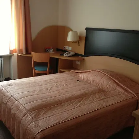 Privat Riegele Hotel 3*